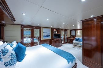 STARSHIP  15 Owner's Suite