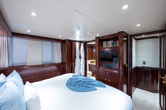 STARSHIP  21 Port VIP Stateroom