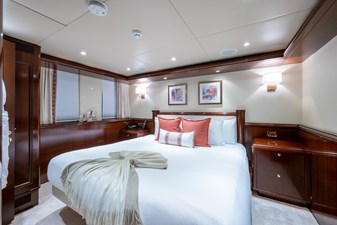 STARSHIP  23 Starboard VIP Stateroom