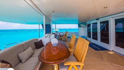 STARSHIP  49 Aft Deck