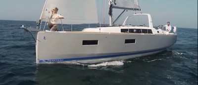 NEW LATITUDE 0 Beneteau Oceanis 38