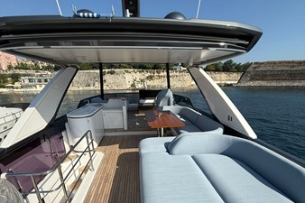Azimut Fly 68 4 