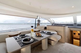 Azimut Fly 68 13 
