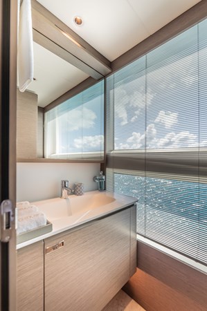 2023 PRINCESS YACHTS Motor Yacht