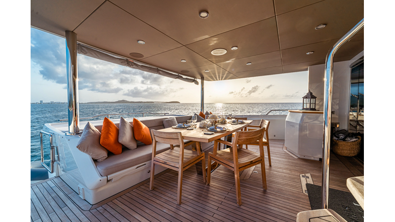 EXIT STRATEGY - Yates en venta