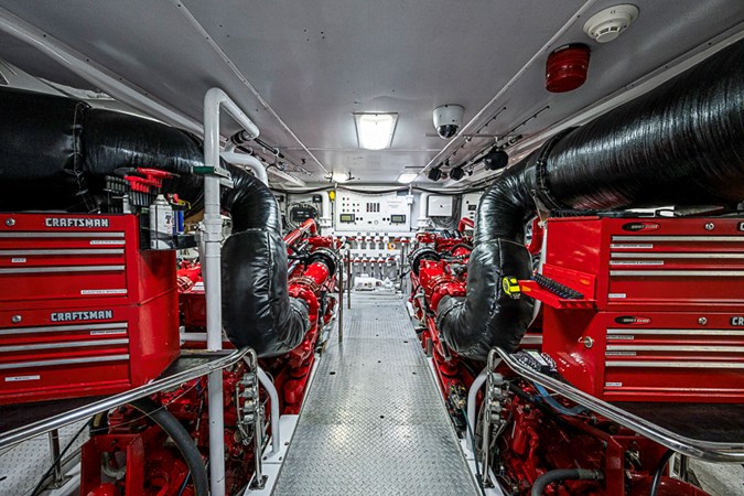 M/Y Probability - 122' Delta Yacht Engine Room