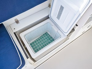 ARCHIMEDES 16 ARCHIMEDES, 2005 Back Cove 29 Hard Top