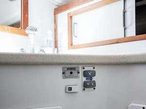 ARCHIMEDES 36 ARCHIMEDES, 2005 Back Cove 29 Hard Top