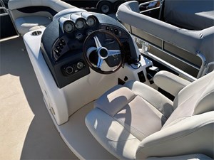 25' Godfrey 2011 Aqua Patio Coastal 6 