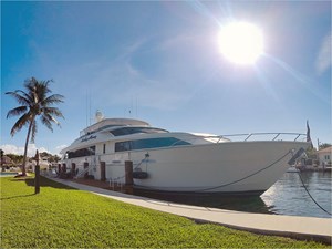 100' Hatteras 2001 Custom Yacht 2 