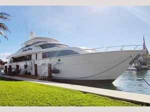 100' Hatteras 2001 Custom Yacht 3 