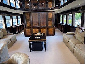 100' Hatteras 2001 Custom Yacht 12 