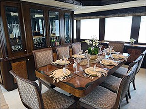 100' Hatteras 2001 Custom Yacht 15 