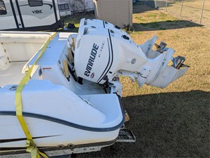 25' Hydra-Sports 2010 2500 VX 8 