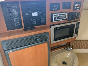 25' Hydra-Sports 2010 2500 VX 16 