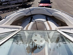 24' Maxum 2003 2400 SR 8 