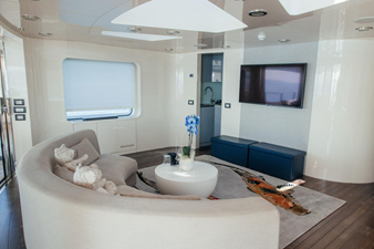 LADY IN BLUE 20 LADY IN BLUE.pdf-image-022