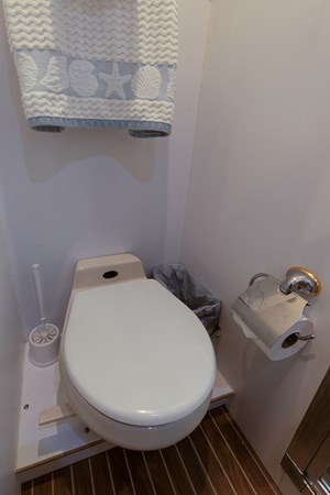 2003 Hargrave 68 Open Flybridge Melodious II38