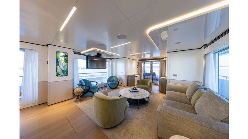 BEE EXPLORER - Yacht for sale