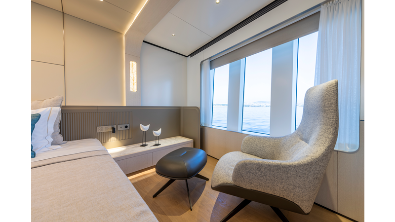 BEE EXPLORER - Yacht for sale