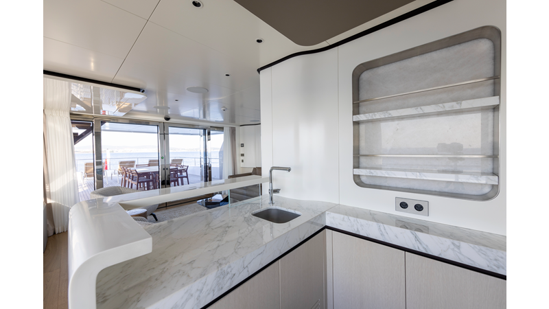 BEE EXPLORER - Yacht for sale