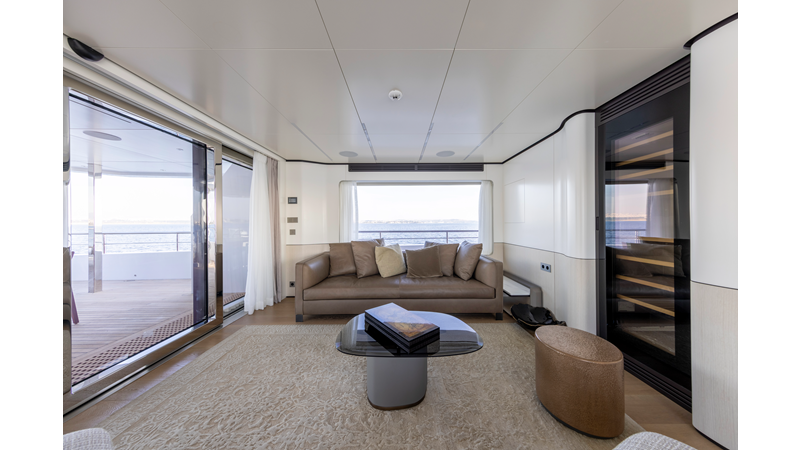 BEE EXPLORER - Yacht for sale