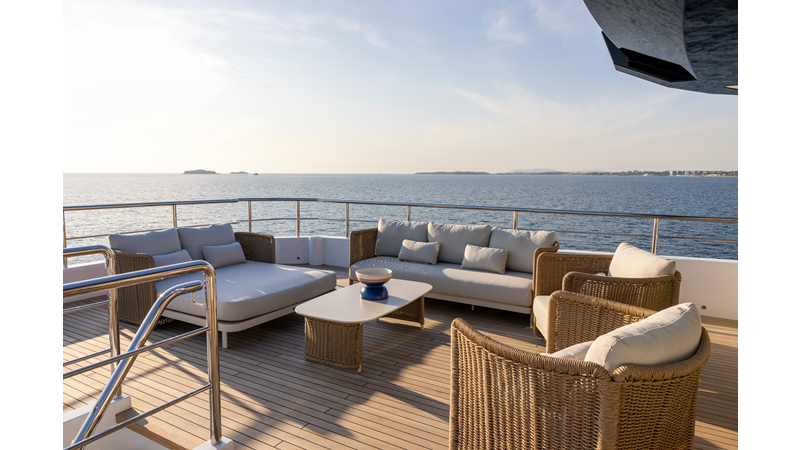 BEE EXPLORER - Yacht for sale