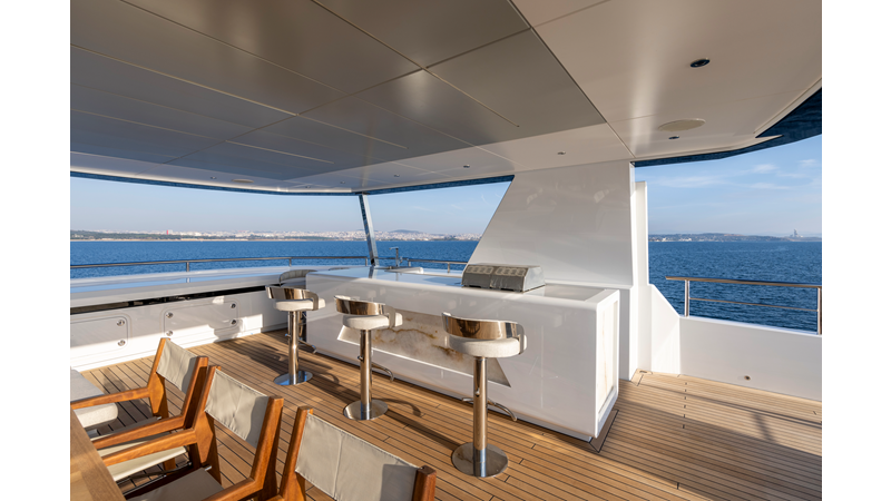 BEE EXPLORER - Yacht for sale