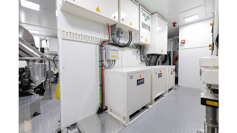 BEE EXPLORER - Yacht for sale