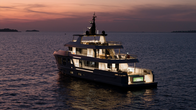 BEE EXPLORER - Yacht à vendre