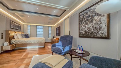 BLADE II 34 36 MMGI 44M Superyacht for Sale Master cabin