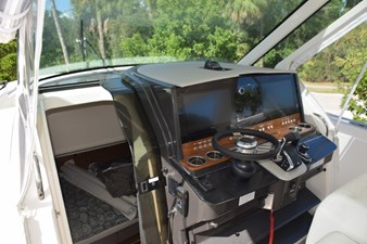 DIAMOND PEARL  6 Helm with dual Garmin 8616 Nav screens, bow thruster, Fusion stereo. RGB lighting control