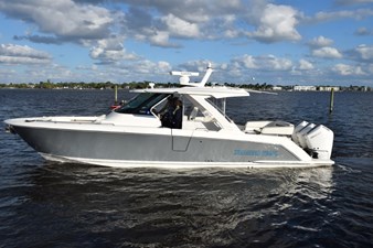 DIAMOND PEARL  43 FLIR camera mounted on top of mast and easily operated through the Garmin display. LED remote control spotlight forward on hardtop