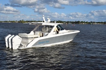 DIAMOND PEARL  44 Great opportunity to acquire a barely used high quality Tiara