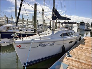 34' Hunter 2000 340 4 