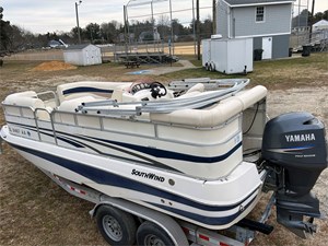 21' Bennington 2007 Southwind 2010 L 5 