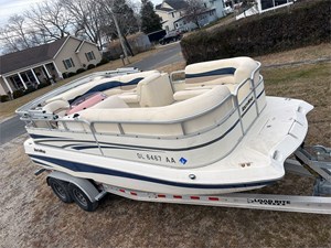 21' Bennington 2007 Southwind 2010 L 9 