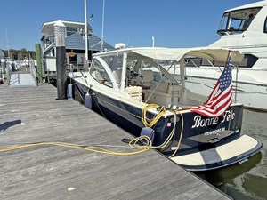 BONNE FETE 4 Quarter View