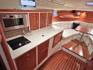 BONNE FETE 17 Galley Fwd