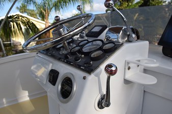 EAGLES NEST  47 Morse controls, trolling valves have been disconnected