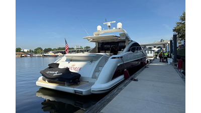 2007 Azimut 68S 1 