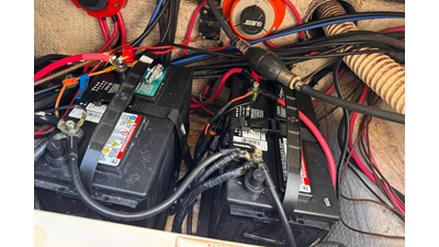 2003 World Cat 270 EC 33 