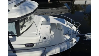 2022 Jeanneau NC 795 Sport 1 