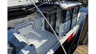 2022 Jeanneau NC 795 Sport 5 