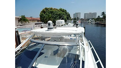 2009 Intrepid 430 Sport Yacht 6 
