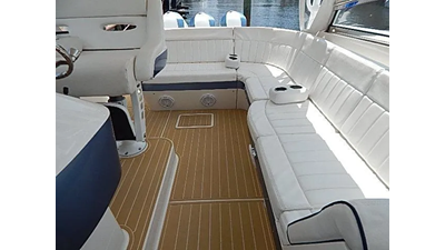 2009 Intrepid 430 Sport Yacht 19 