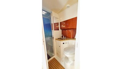 2009 Intrepid 430 Sport Yacht 38 