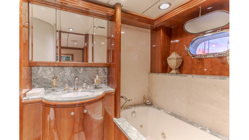 ACTIVE OCTO - Yacht for sale