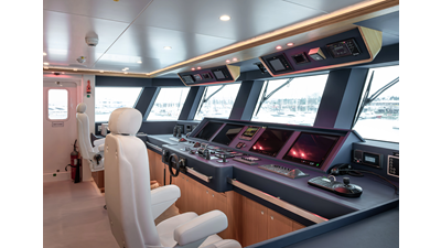 SEVEN SEAS 44 