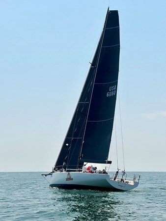 HAMBURGLAR, Mills MAT 1180: Aft Port Qtr, Under Sail